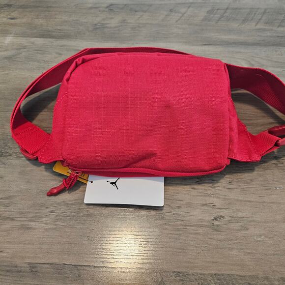 Nike Jordan Cordura Franchise Crossbody Bag Gym Red MA0901-R78 Purse Red Y2K - Picture 5 of 13